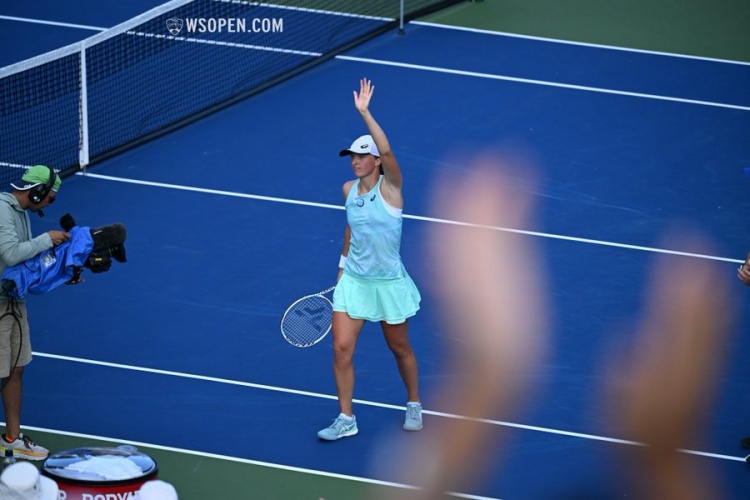 频频获胜 频频获胜